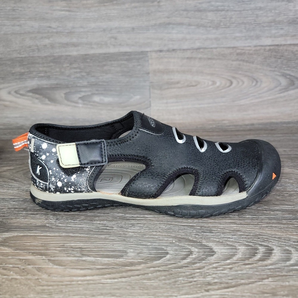 Keen Stingray Sandals Men's 6 Black‎ Hiking Trail Water Resistant Shoes Summer